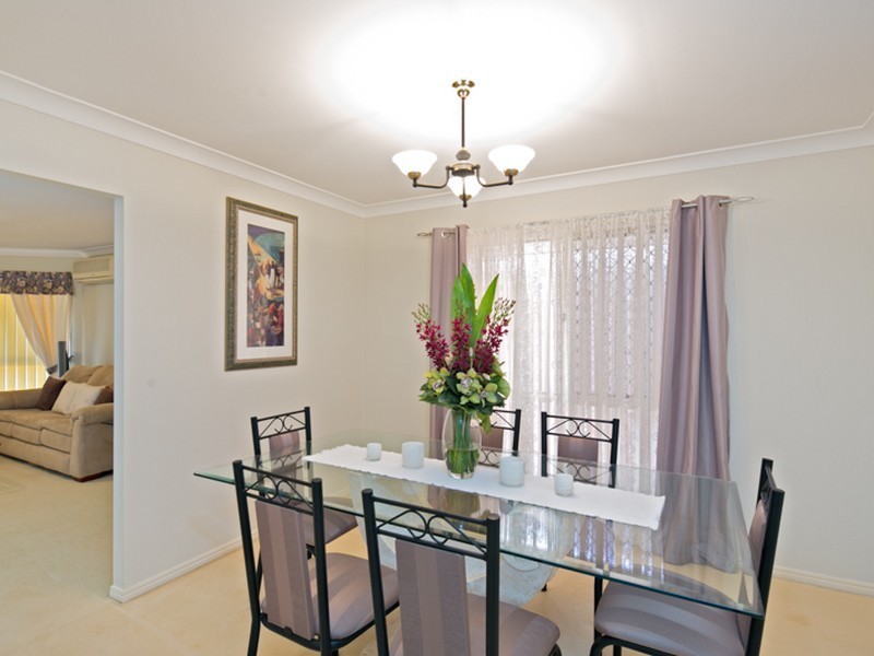 8 Hodges Close, Wellington Point QLD 4160