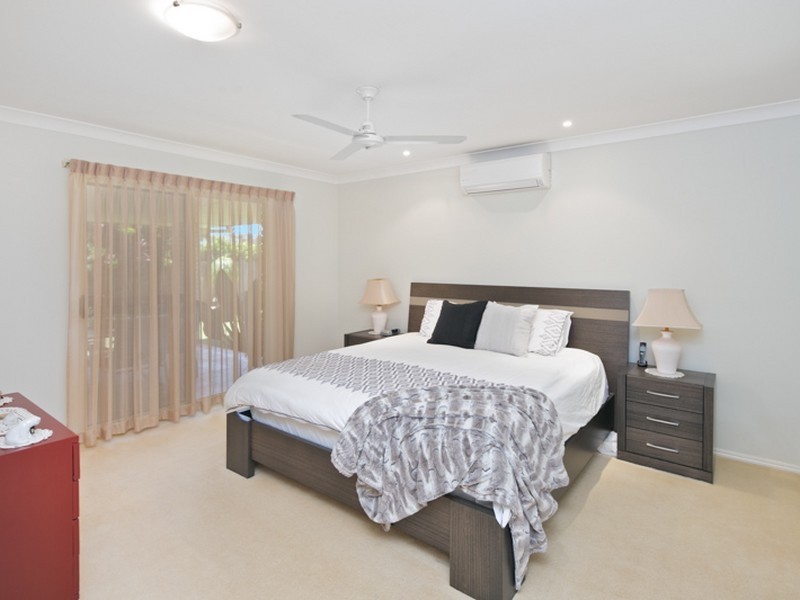 8 Hodges Close, Wellington Point QLD 4160