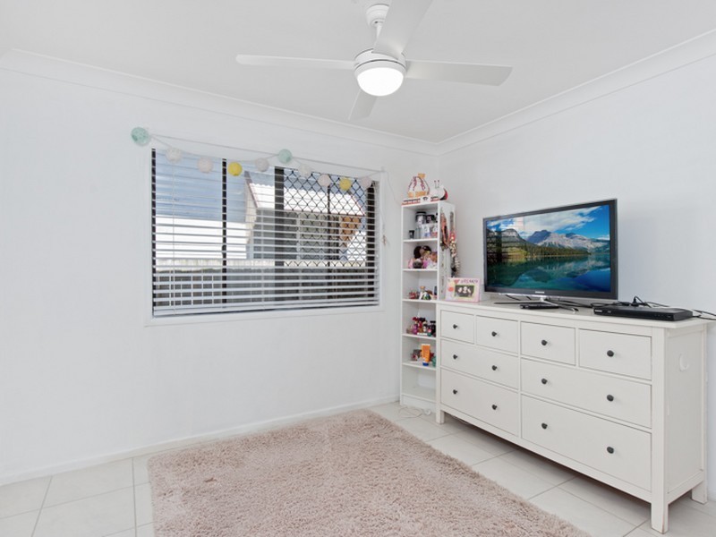 11 Daniel Street, Lota QLD 4179