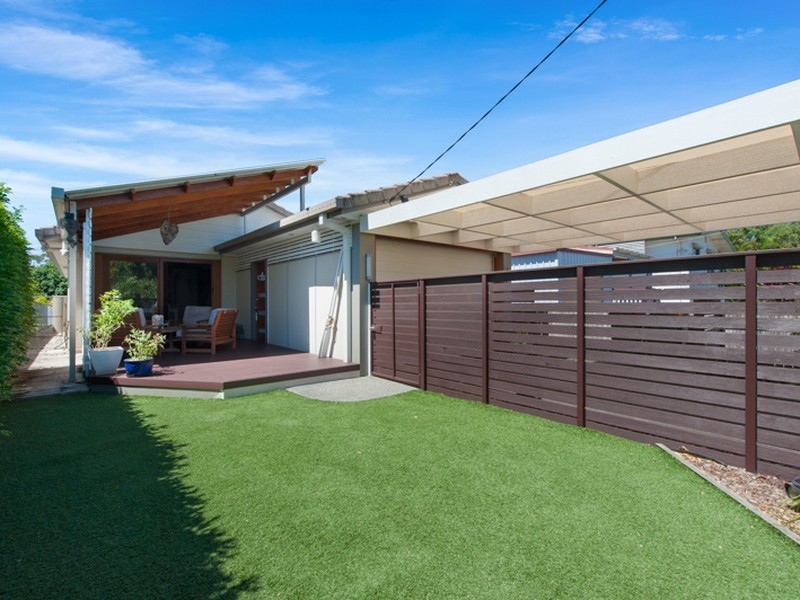 11 Daniel Street, Lota QLD 4179