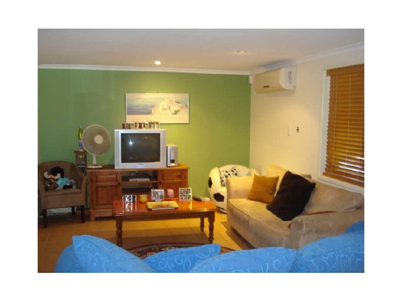215 Wondall Road, Wynnum West QLD 4178