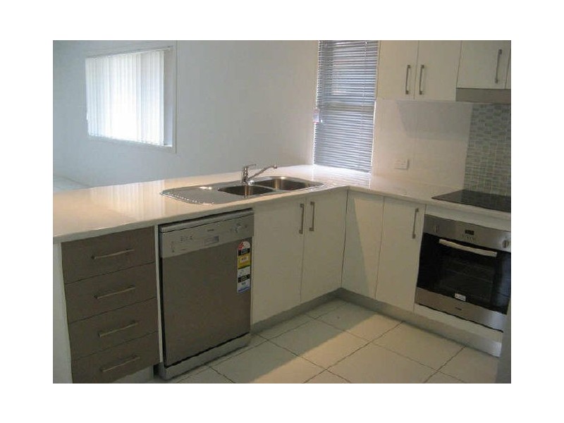 1/34 Birdwood Road, Birkdale QLD 4159