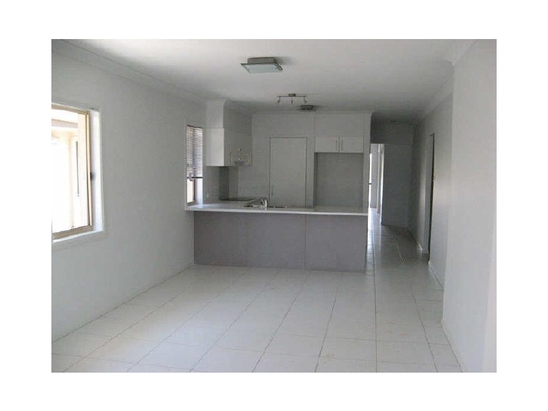 1/34 Birdwood Road, Birkdale QLD 4159