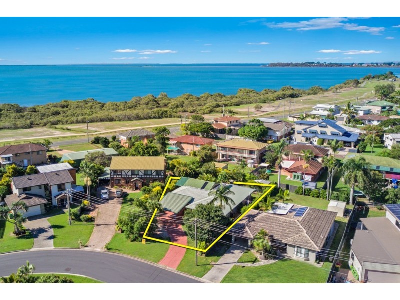 11 Ruth Street, Birkdale QLD 4159