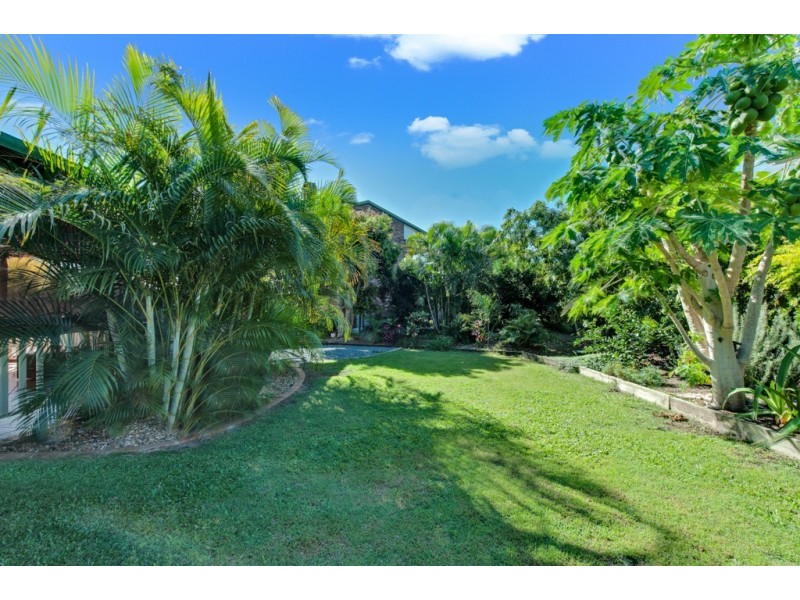 11 Ruth Street, Birkdale QLD 4159