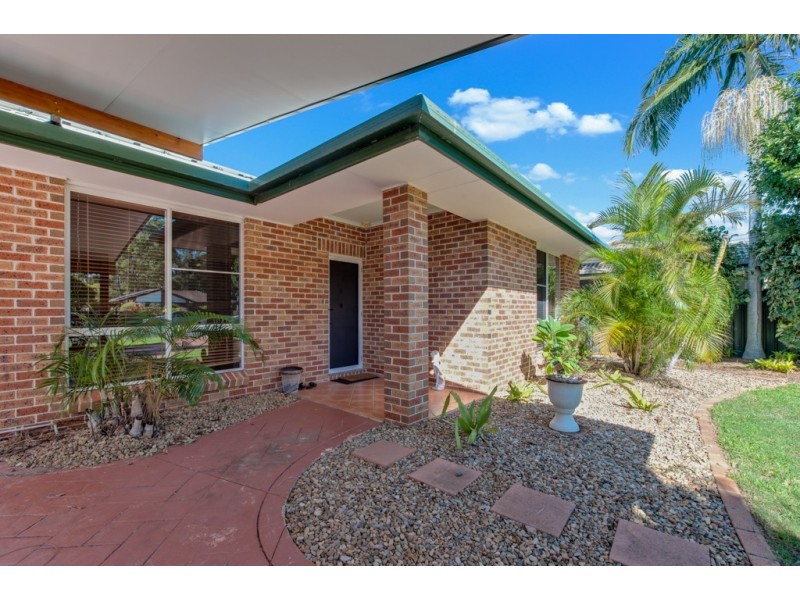 11 Ruth Street, Birkdale QLD 4159