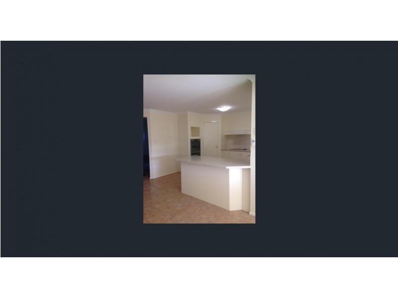 4 Almond Avenue, Birkdale QLD 4159