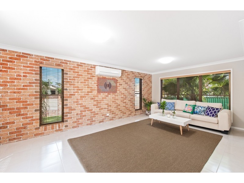 65 Dorsal Drive, Birkdale QLD 4159