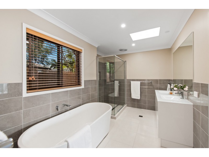 65 Dorsal Drive, Birkdale QLD 4159