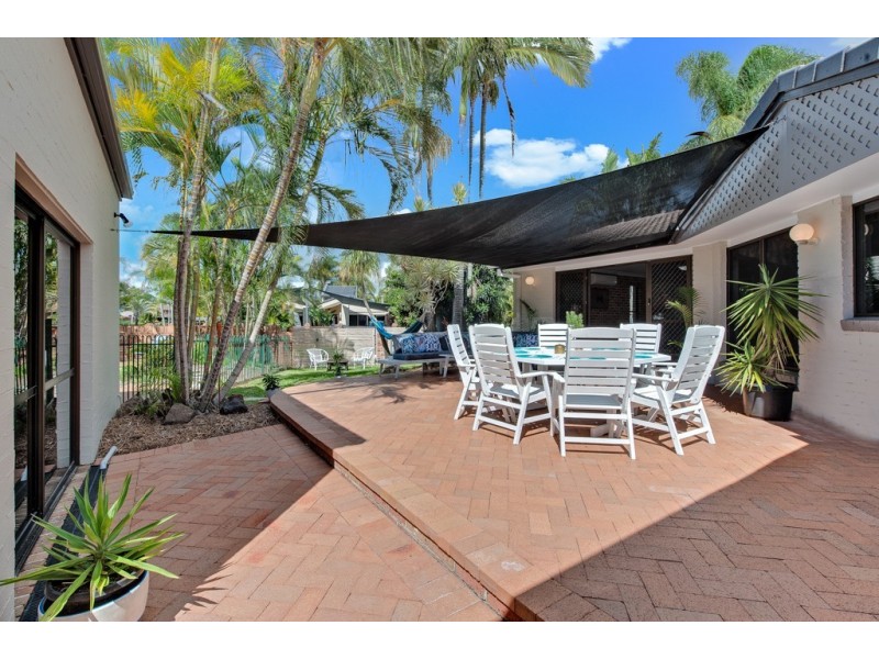 65 Dorsal Drive, Birkdale QLD 4159