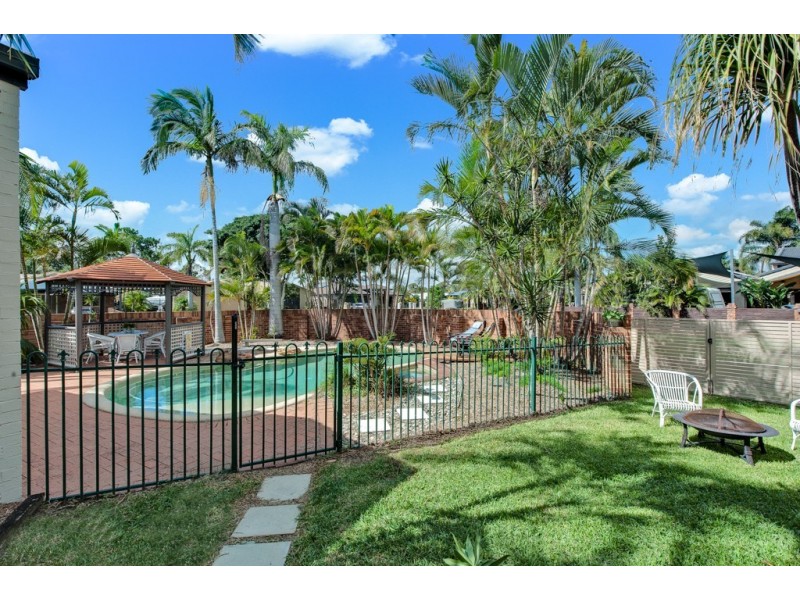 65 Dorsal Drive, Birkdale QLD 4159