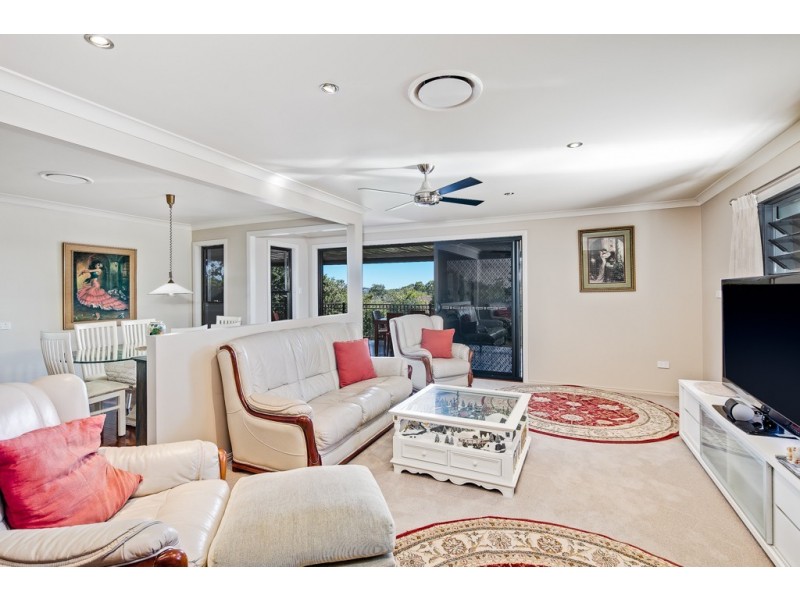 23 Clive Road, Birkdale QLD 4159