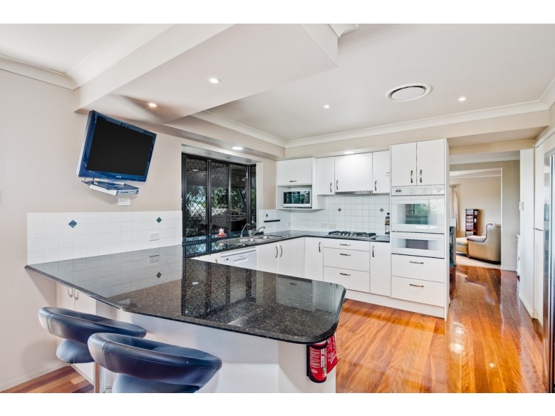 23 Clive Road, Birkdale QLD 4159