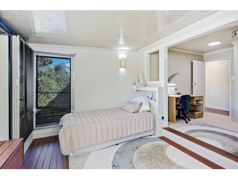 23 Clive Road, Birkdale QLD 4159