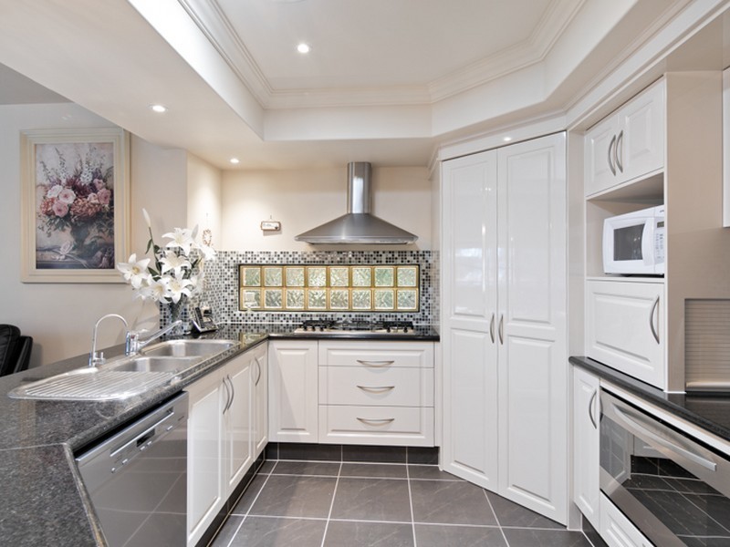 16 Creswick Place, Birkdale QLD 4159