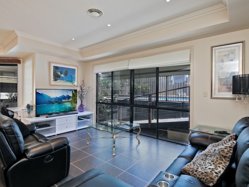 16 Creswick Place, Birkdale QLD 4159