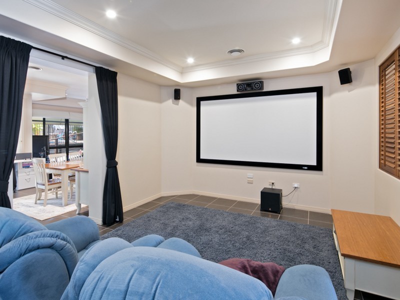 16 Creswick Place, Birkdale QLD 4159