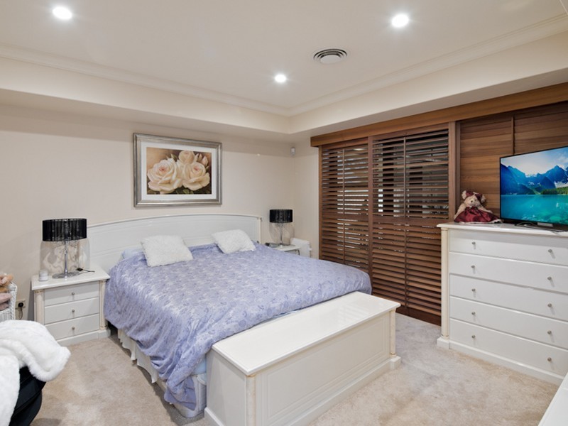 16 Creswick Place, Birkdale QLD 4159