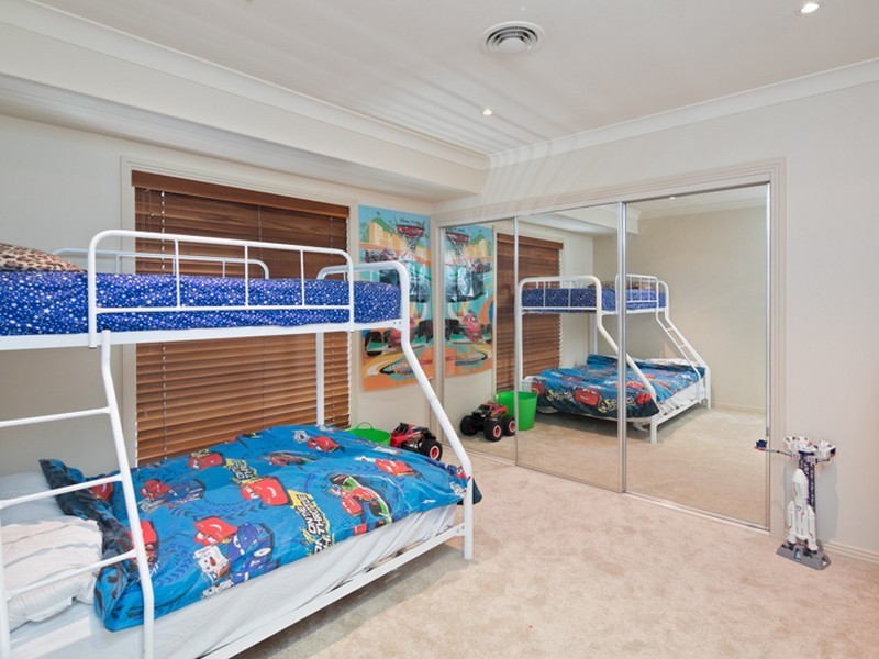 16 Creswick Place, Birkdale QLD 4159
