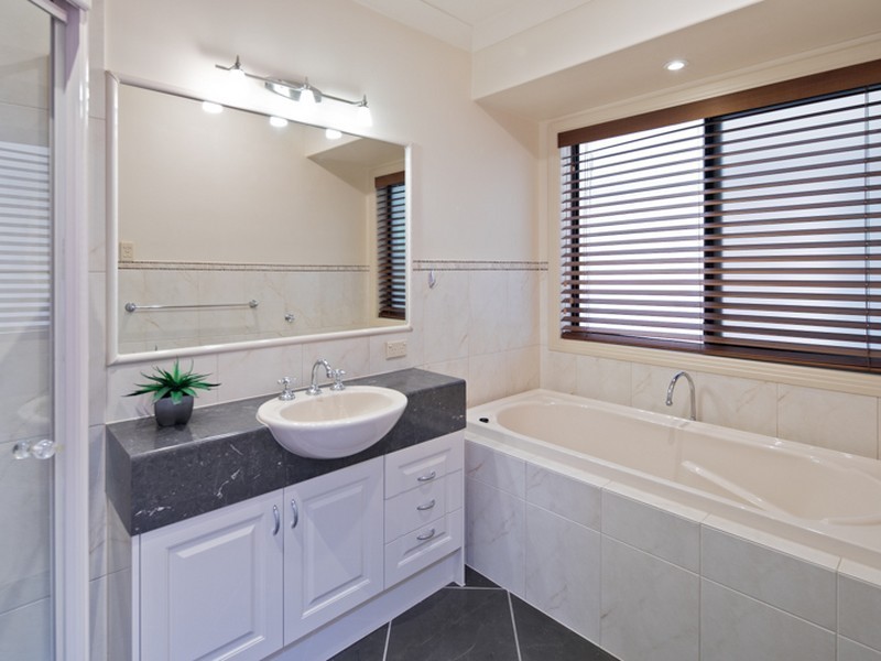 16 Creswick Place, Birkdale QLD 4159