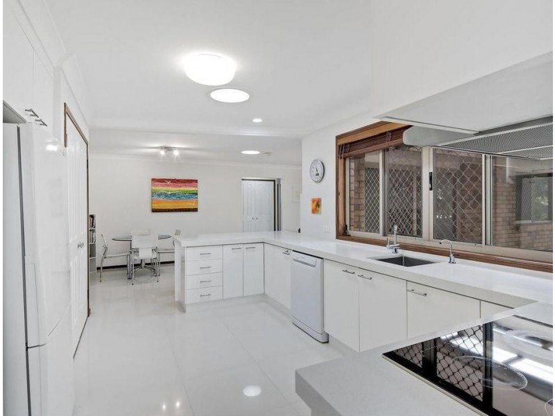 3 Burgess Court, Wellington Point QLD 4160