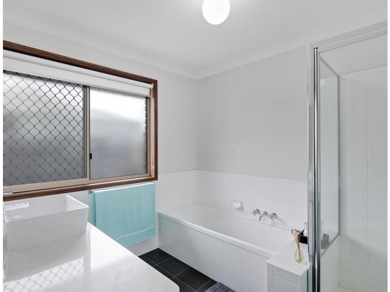 3 Burgess Court, Wellington Point QLD 4160