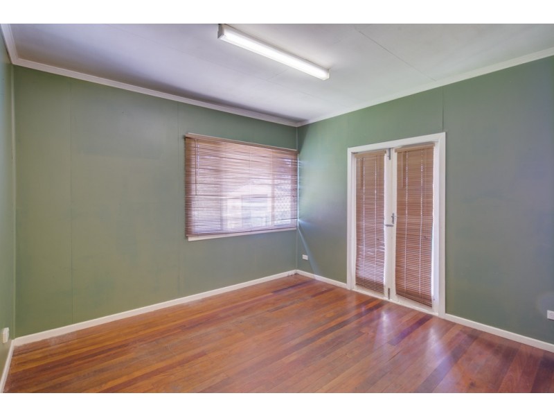 267 Railway Parade, Birkdale QLD 4159