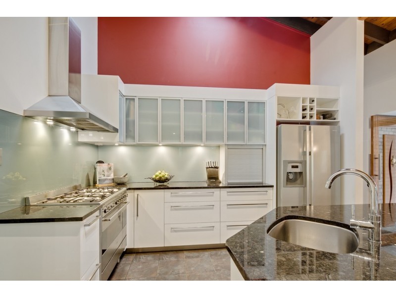 13 Bailey Road, Birkdale QLD 4159