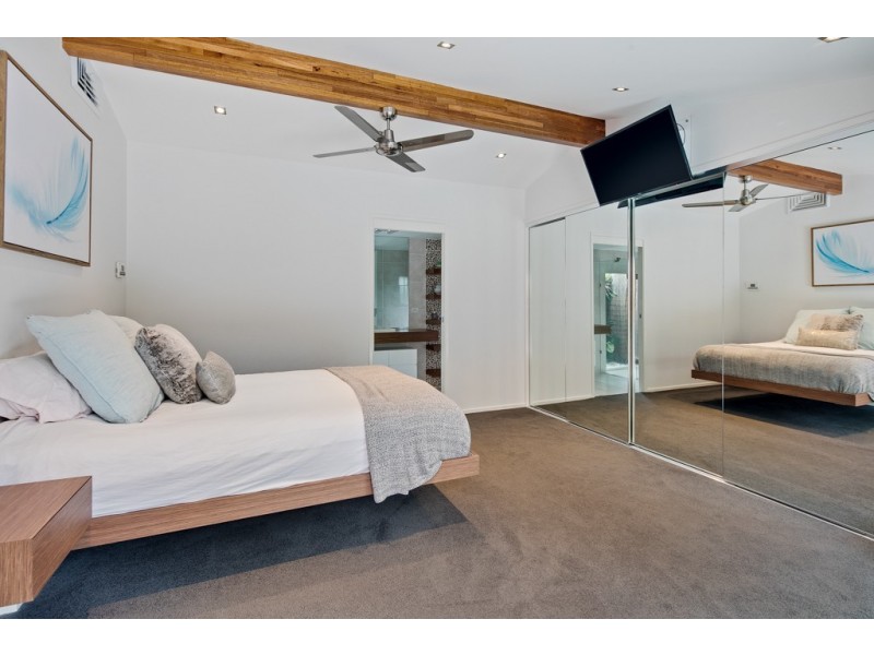 13 Bailey Road, Birkdale QLD 4159