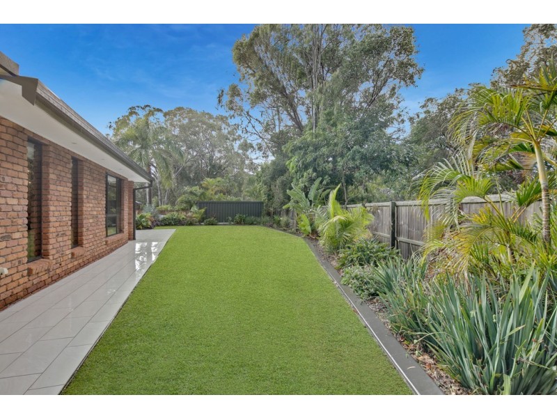 13 Bailey Road, Birkdale QLD 4159