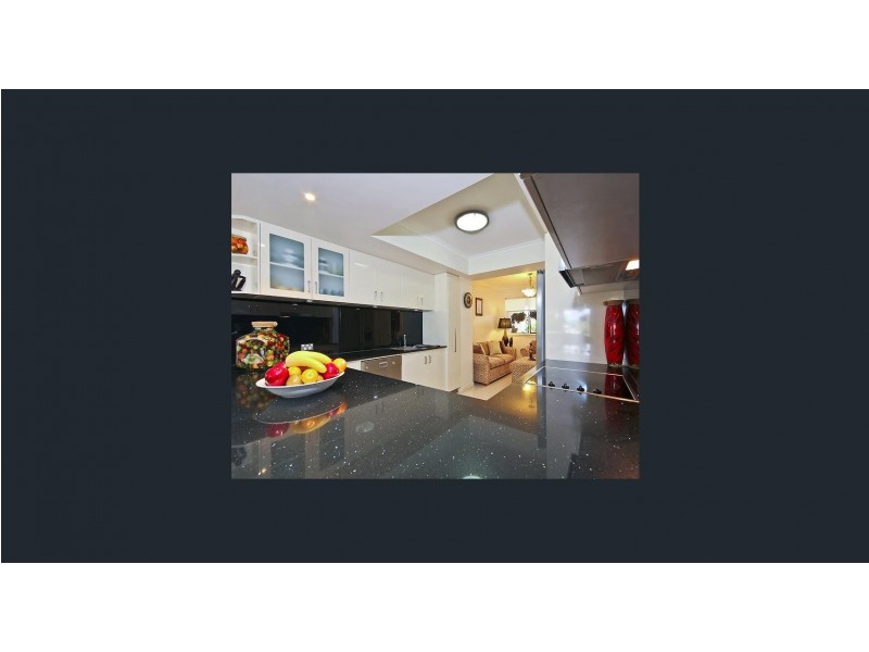 Villa 27/3 Marina Crescent, Hollywell QLD 4216