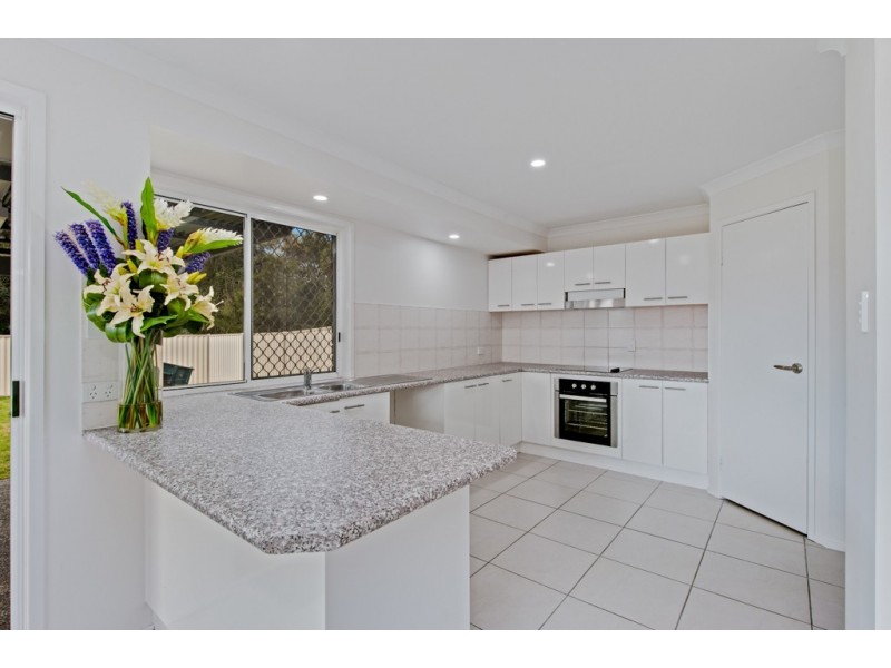 36 Ashwood Circuit, Birkdale QLD 4159