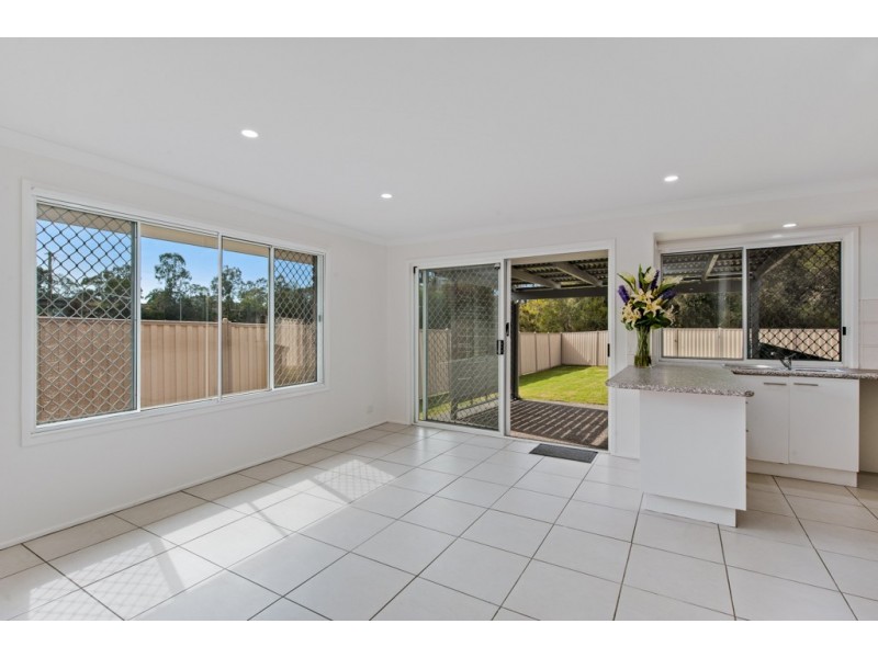 36 Ashwood Circuit, Birkdale QLD 4159