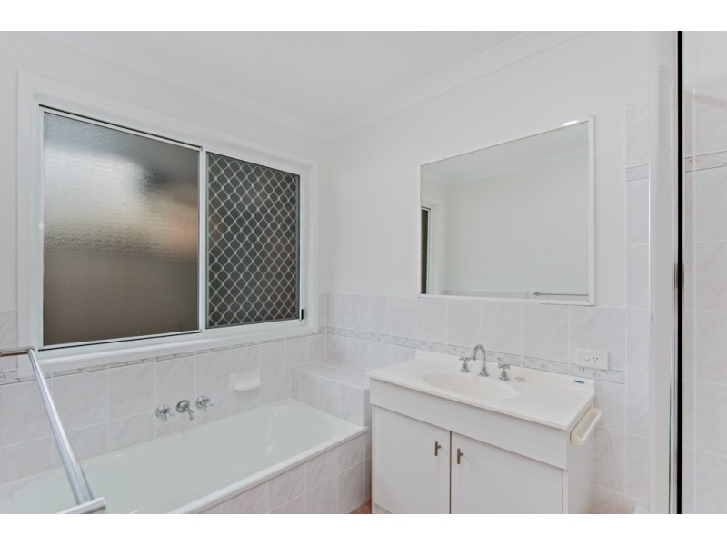 36 Ashwood Circuit, Birkdale QLD 4159