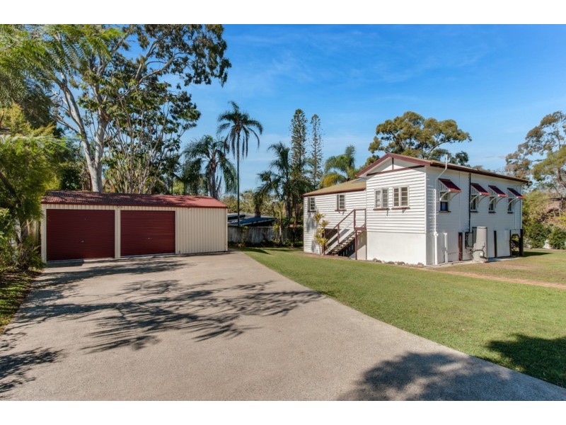 25 Charles Street, Birkdale QLD 4159