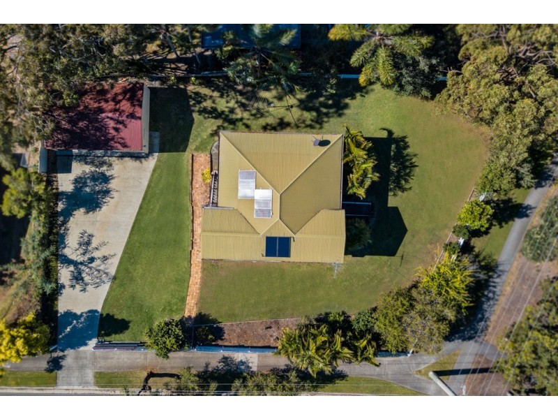 25 Charles Street, Birkdale QLD 4159