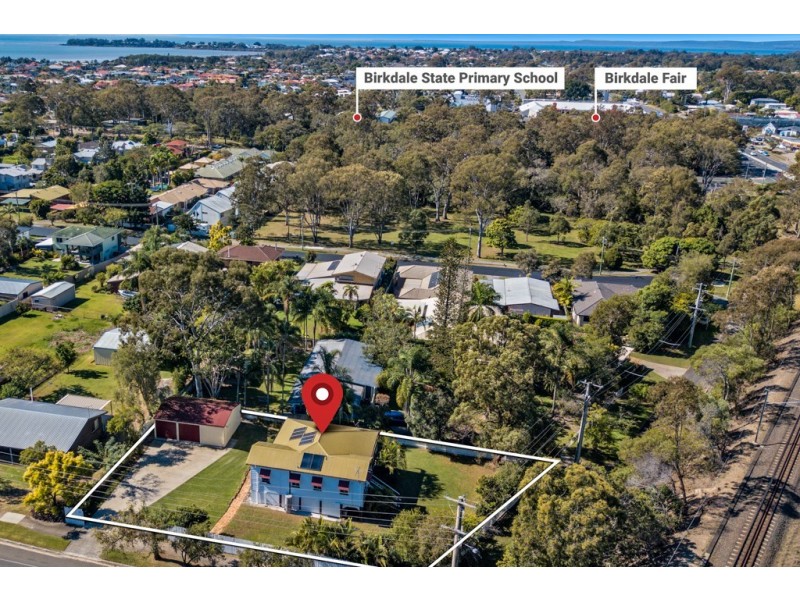25 Charles Street, Birkdale QLD 4159