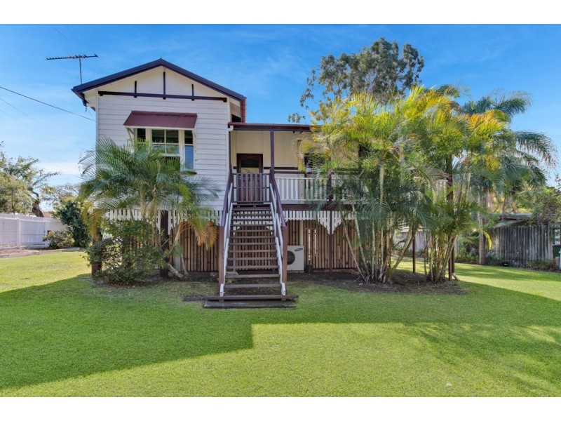 25 Charles Street, Birkdale QLD 4159