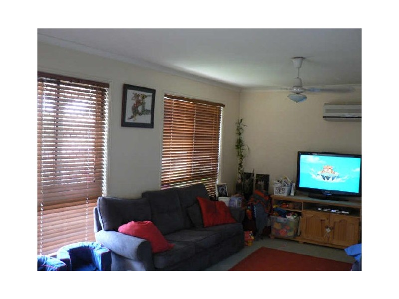 10 Magdalene St, Wynnum West QLD 4178