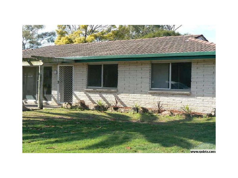 2 Maureen Street, Thorneside QLD 4158