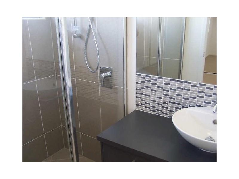 2/100 Bride Street, Wynnum QLD 4178