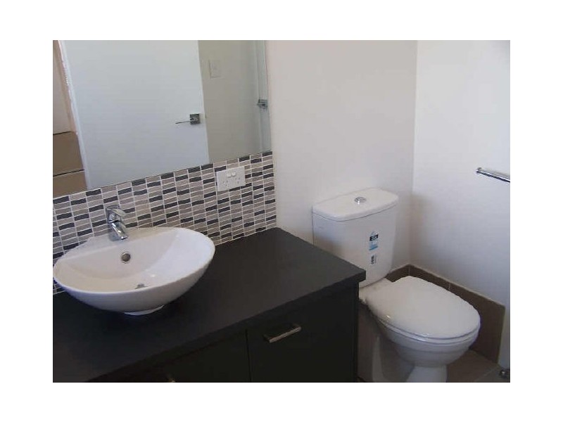 2/100 Bride Street, Wynnum QLD 4178