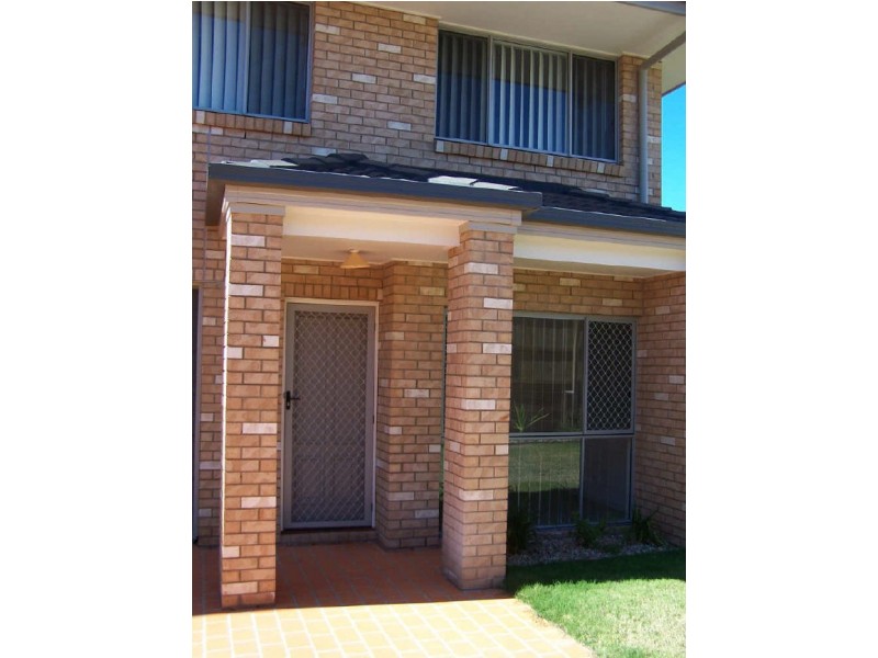 2/239 Queens Street, Cleveland QLD 4163