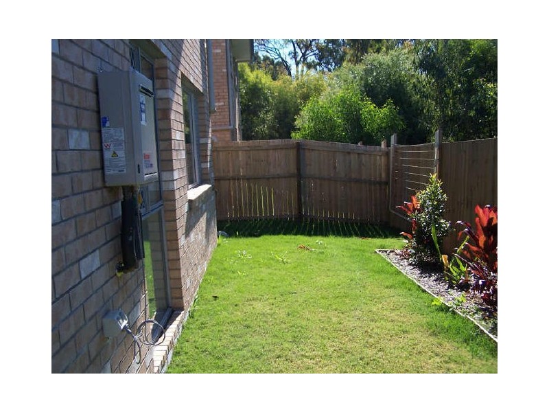 2/239 Queens Street, Cleveland QLD 4163