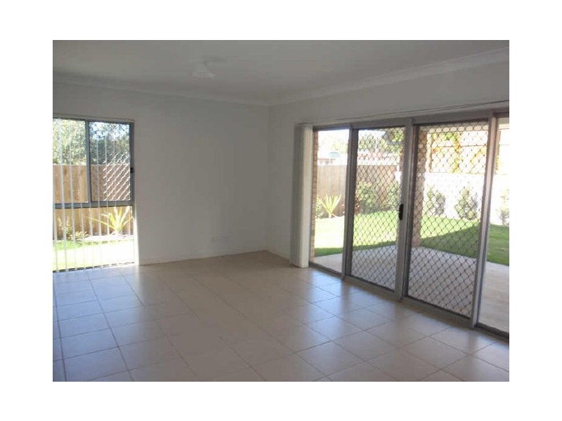 2/239 Queens Street, Cleveland QLD 4163