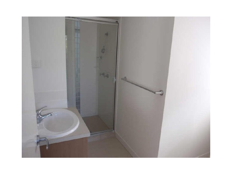 2/239 Queens Street, Cleveland QLD 4163