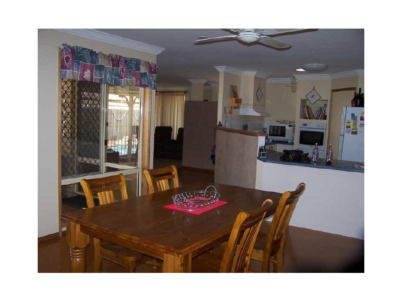 16 Belford Drive, Wellington Point QLD 4160