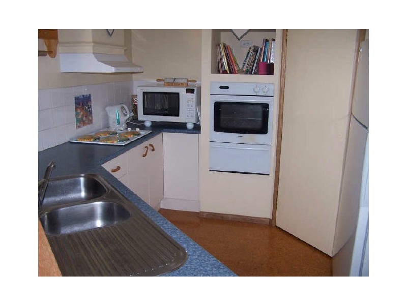 16 Belford Drive, Wellington Point QLD 4160