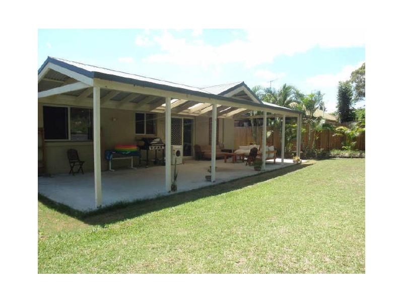 16 Ruth Street, Birkdale QLD 4159