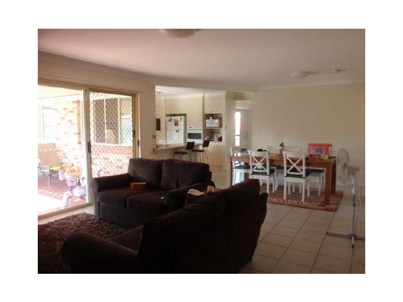 56 Leilani Dr, Birkdale QLD 4159